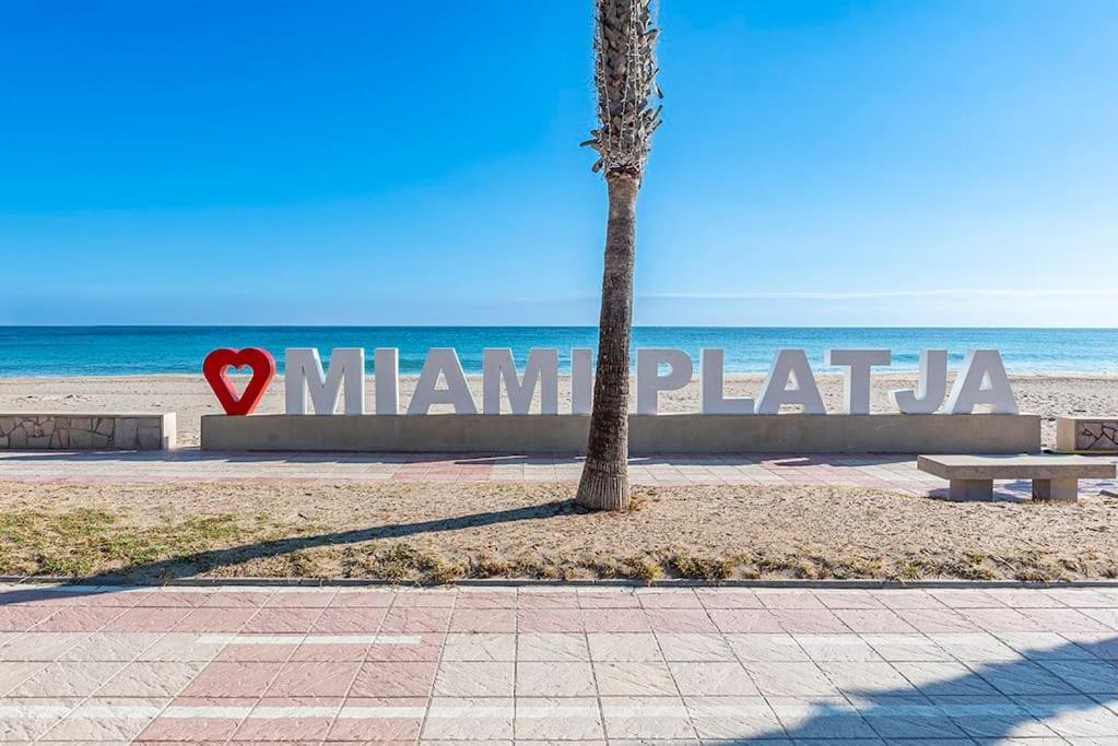 Lusso E Relax Con Piscina A 2 Minuti Dal Mare Apartment Miami Playa Exterior photo